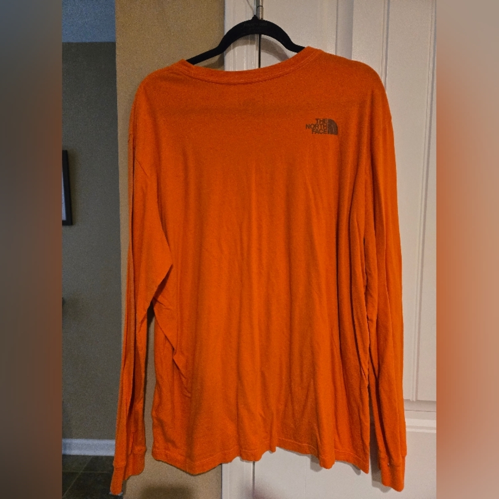 The North Face Orange Long Sleeve Tee Sz XL - Picture 2 of 2